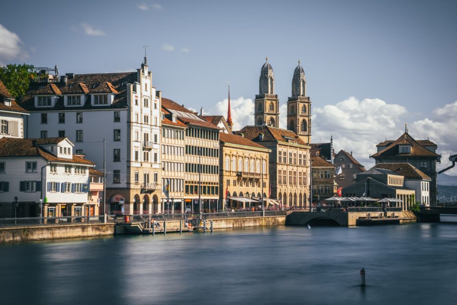 Lebensqualität für Expats in Schweizer Städten